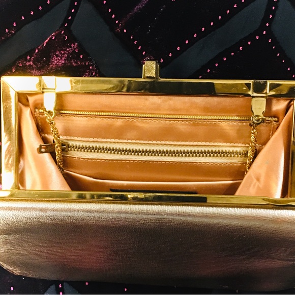 VINTAGE 1960s NICHOLAS REICH FOR BONWIT TELLER GOLD EVENING PURSE—RARE & ELEGANT - Picture 5 of 16